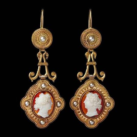 boucles d'oreilles vintage avec portrait